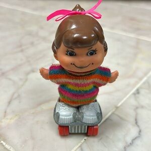 Rare Vintage Small Shot Hot Wheels Roller Skating Girl Doll Mattel